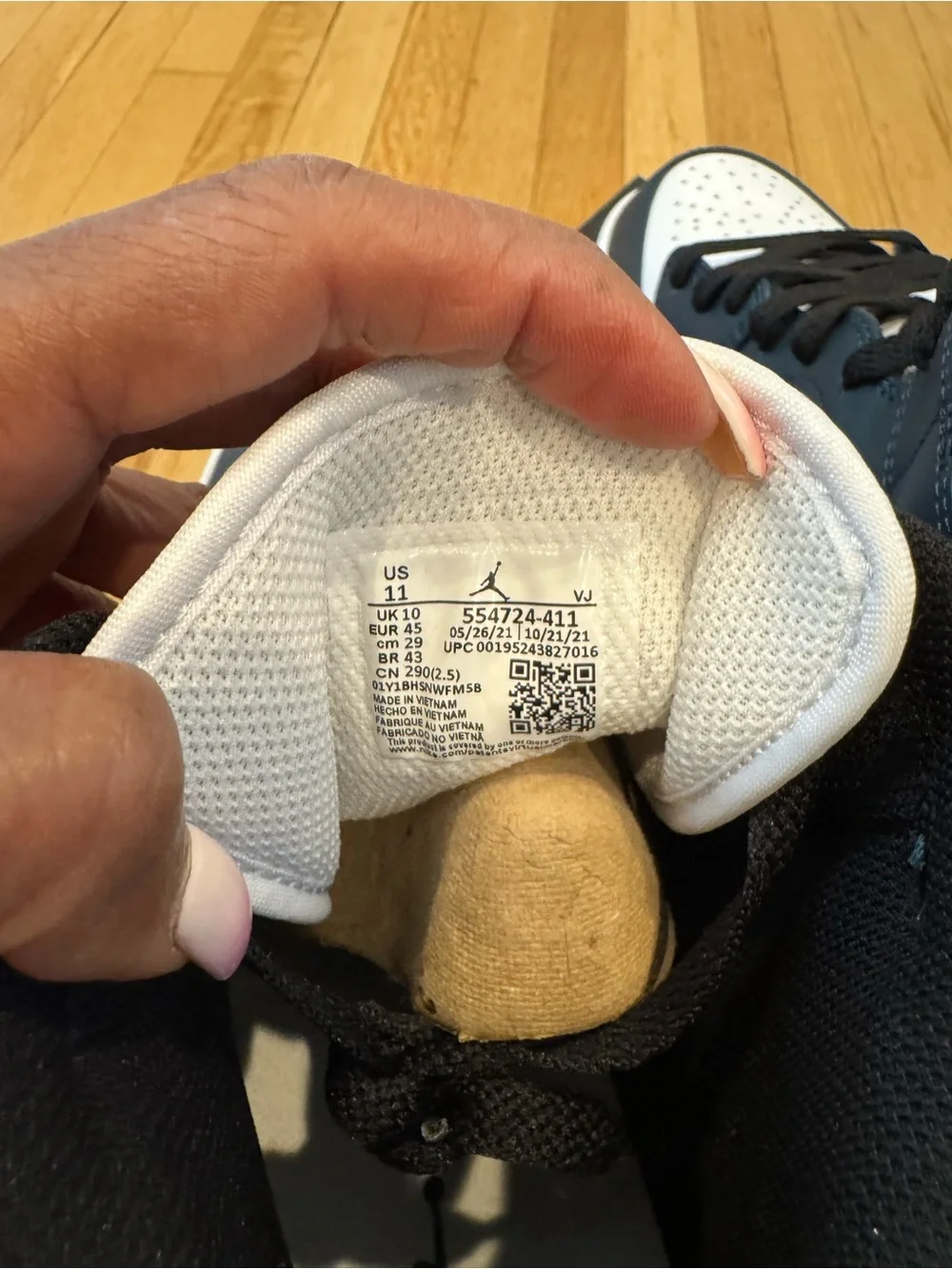 Jordan iconic mid